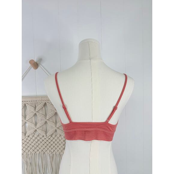 Lululemon Ever Essentials Bralette Womens Large Clsc Coral Pink - Picture 7 of 9